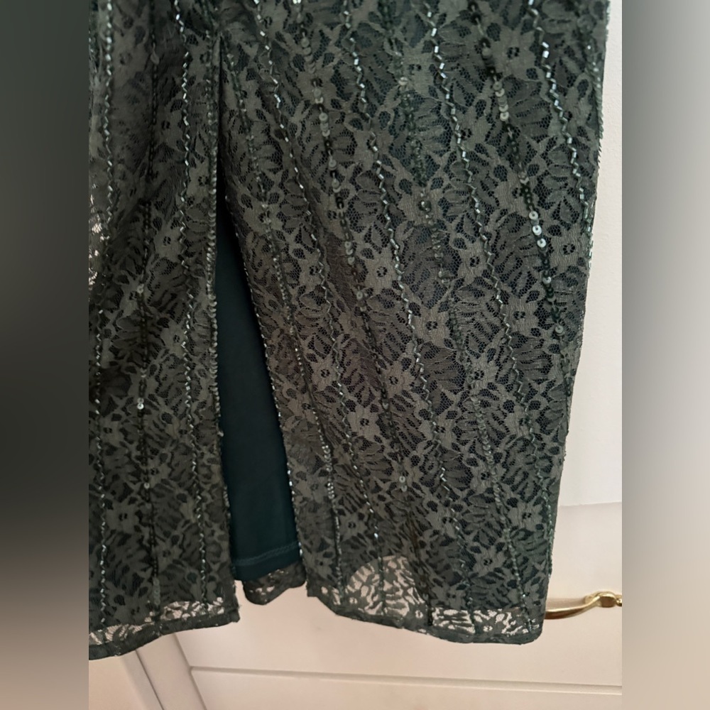 NWT | Mac Duggal 93676 Deep Green Beaded Lace Long Sleeve Midi Dress Size 6 - Picture 14 of 14